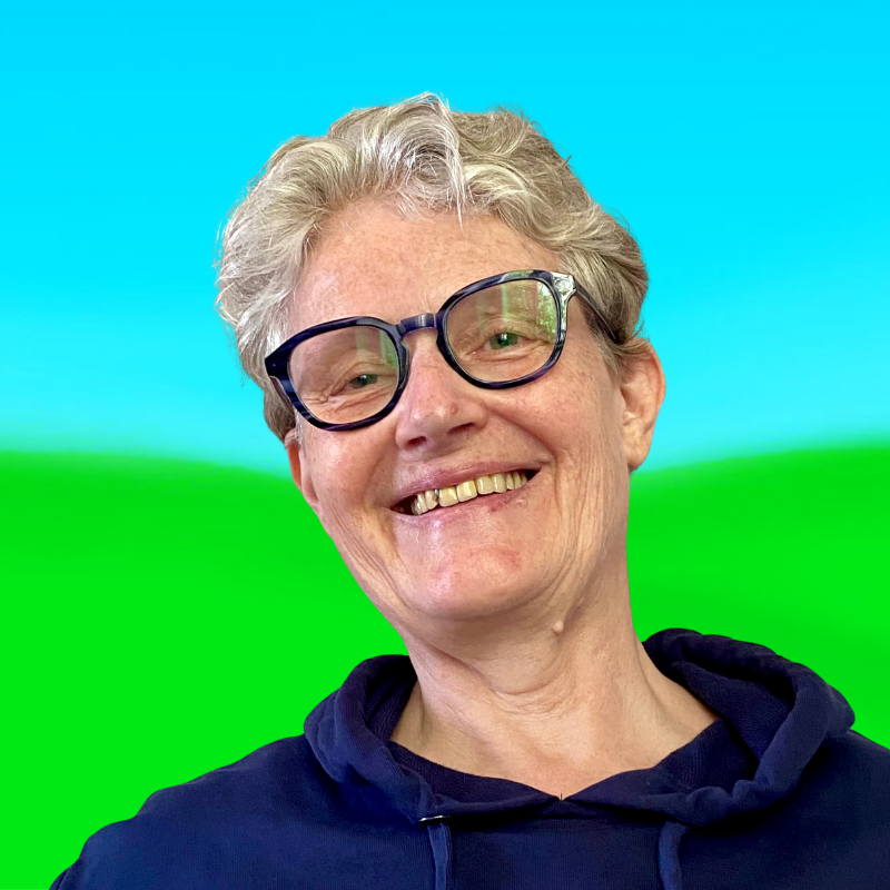 Joan Zoom-2024 Über uns 1